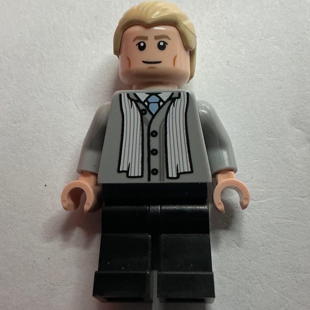 LEGO Twilight Carlisle Cullen Minifigure Brand New Assembled